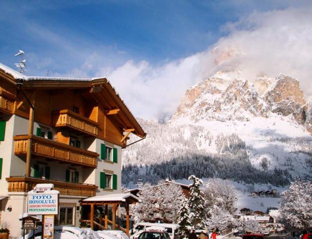 Chalet Madrisa กอร์วารา อิน บาเดีย ภายนอก รูปภาพ