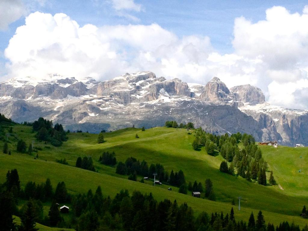 Chalet Madrisa กอร์วารา อิน บาเดีย ภายนอก รูปภาพ