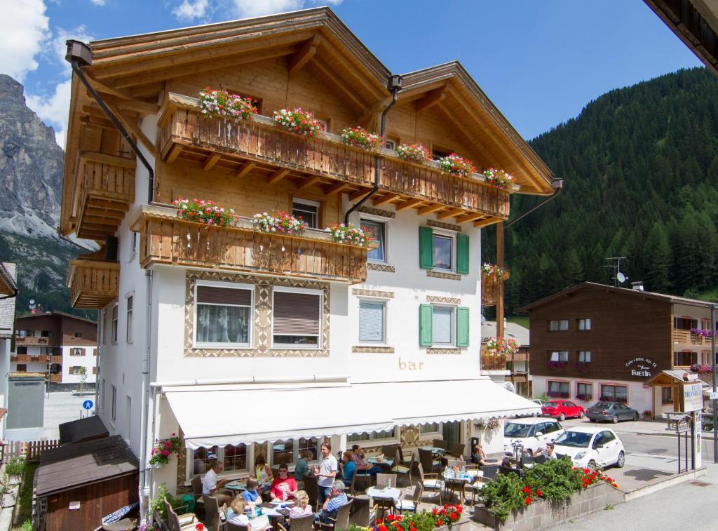 Chalet Madrisa กอร์วารา อิน บาเดีย ภายนอก รูปภาพ