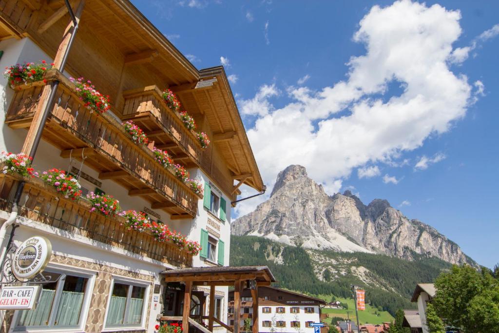Chalet Madrisa กอร์วารา อิน บาเดีย ภายนอก รูปภาพ