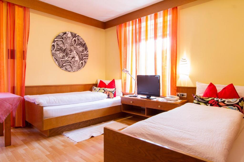 Chalet Madrisa กอร์วารา อิน บาเดีย ห้อง รูปภาพ