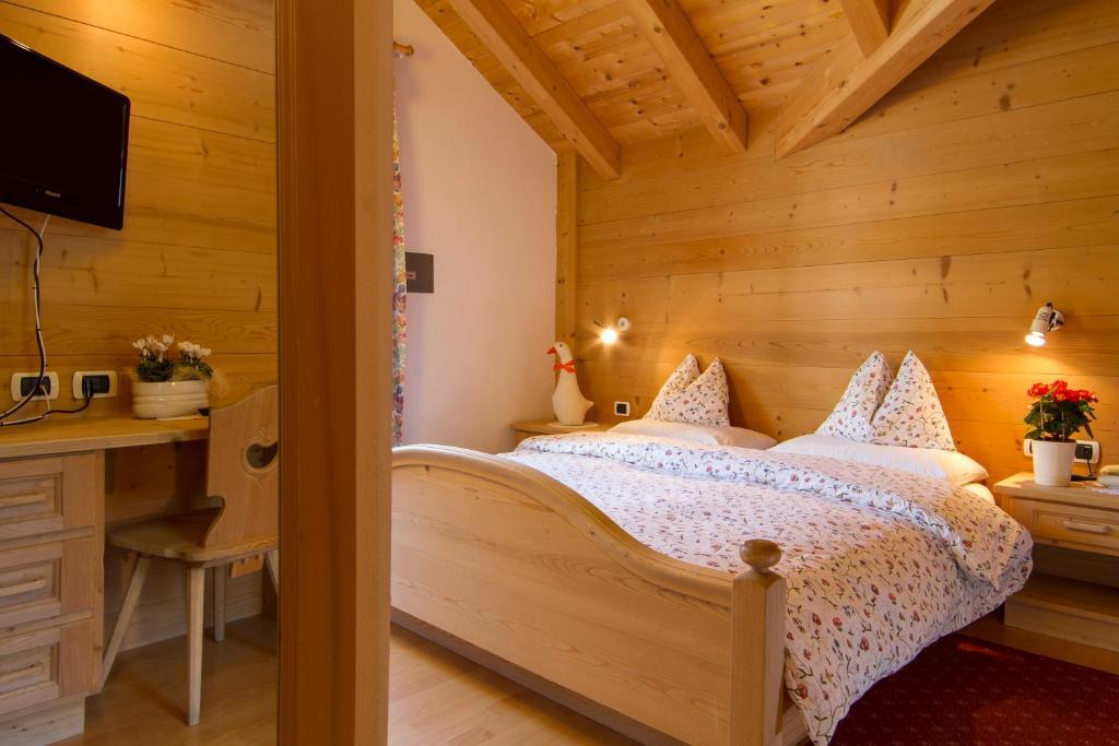 Chalet Madrisa กอร์วารา อิน บาเดีย ห้อง รูปภาพ