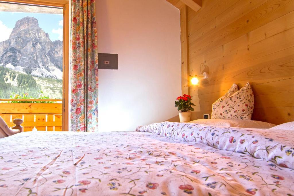 Chalet Madrisa กอร์วารา อิน บาเดีย ภายนอก รูปภาพ