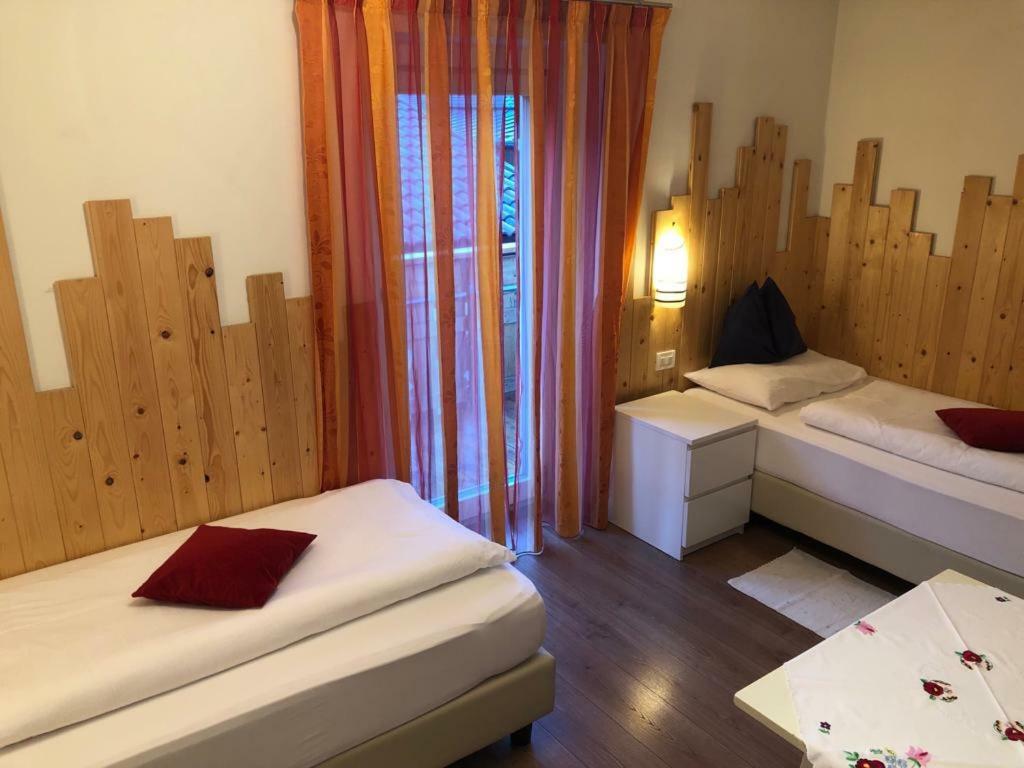 Chalet Madrisa กอร์วารา อิน บาเดีย ภายนอก รูปภาพ